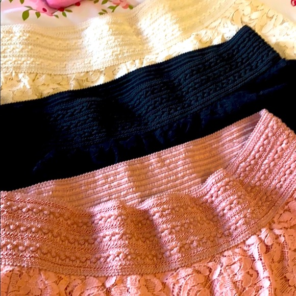 NEW Lace shorts in ivory or black - Picture 5 of 8